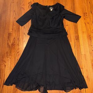 Alex Evenings Black V-Neck Ruched Bodice Maxi Dress